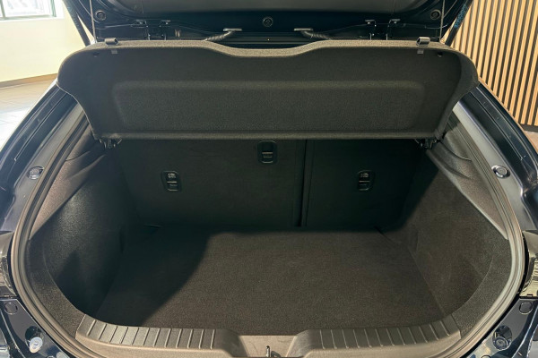 2025 Mazda 3 BP Series G25 Evolve SP Hatch Image 9