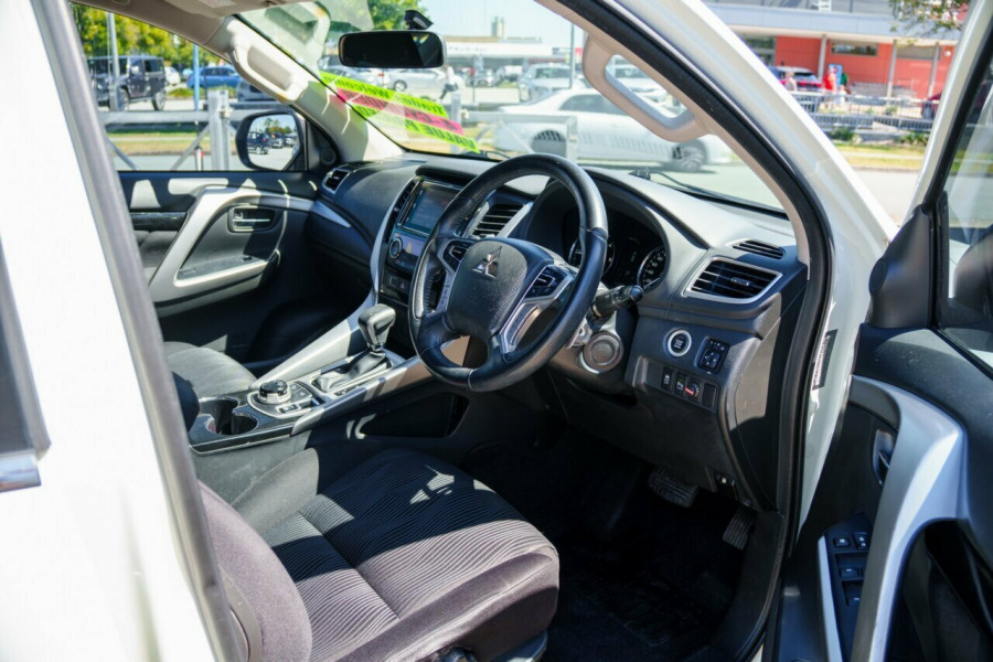 2016 MY17 Mitsubishi Pajero Sport QE GLX SUV Image 17