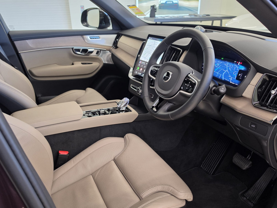 2025 MY26 Volvo XC90 L Series Ultra B5 Dark SUV Image 2