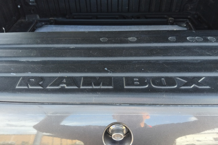 2018 Ram 1500 DS Express Ute Image 7