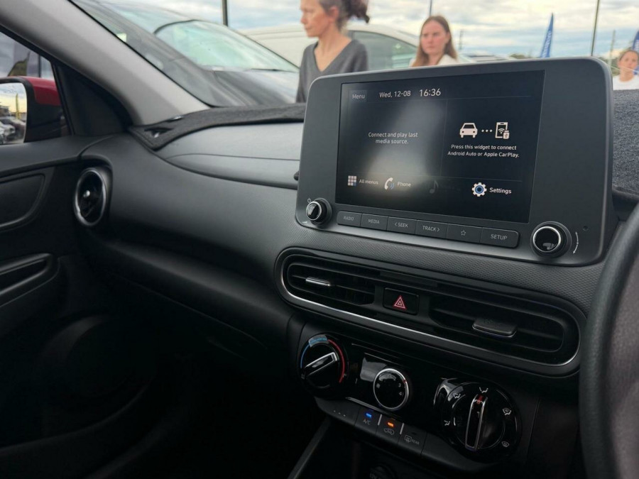 2021 Hyundai KONA OS.V4  SUV Image 9