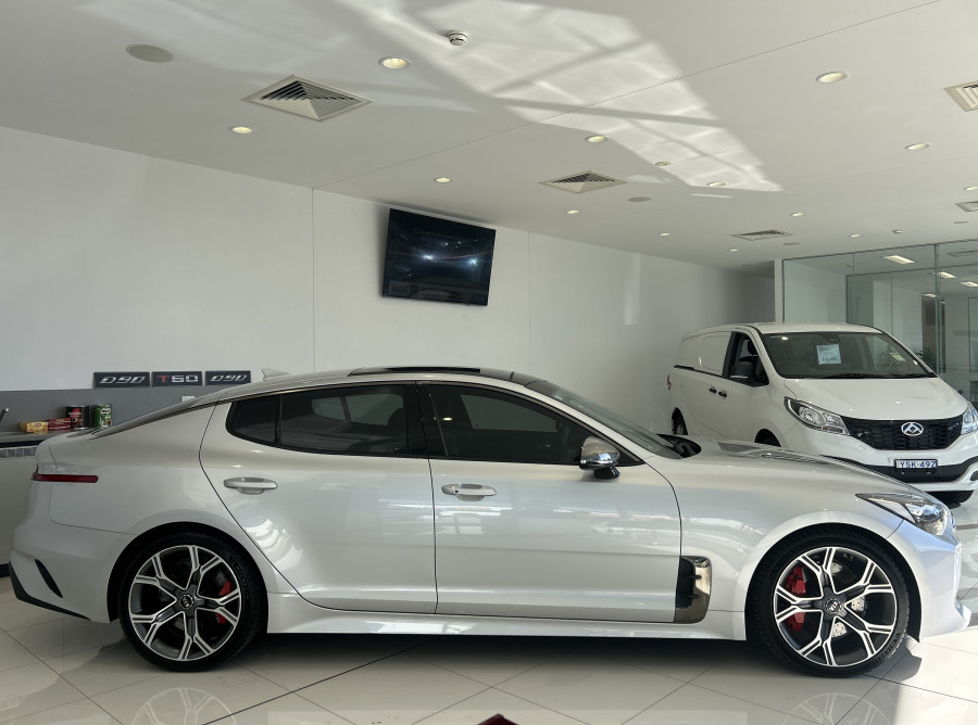 2017 MY18 Kia Stinger CK GT Coupe Image 4