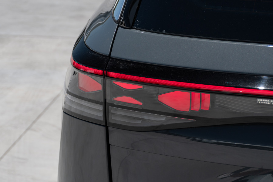 2025 Volkswagen Tayron R4 195TSI R-Line SUV