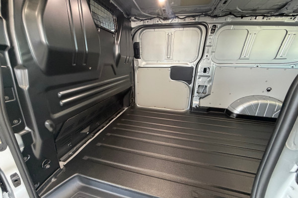 2026 MY26.5 Ford Transit Custom AV Trail LWB Van Image 16