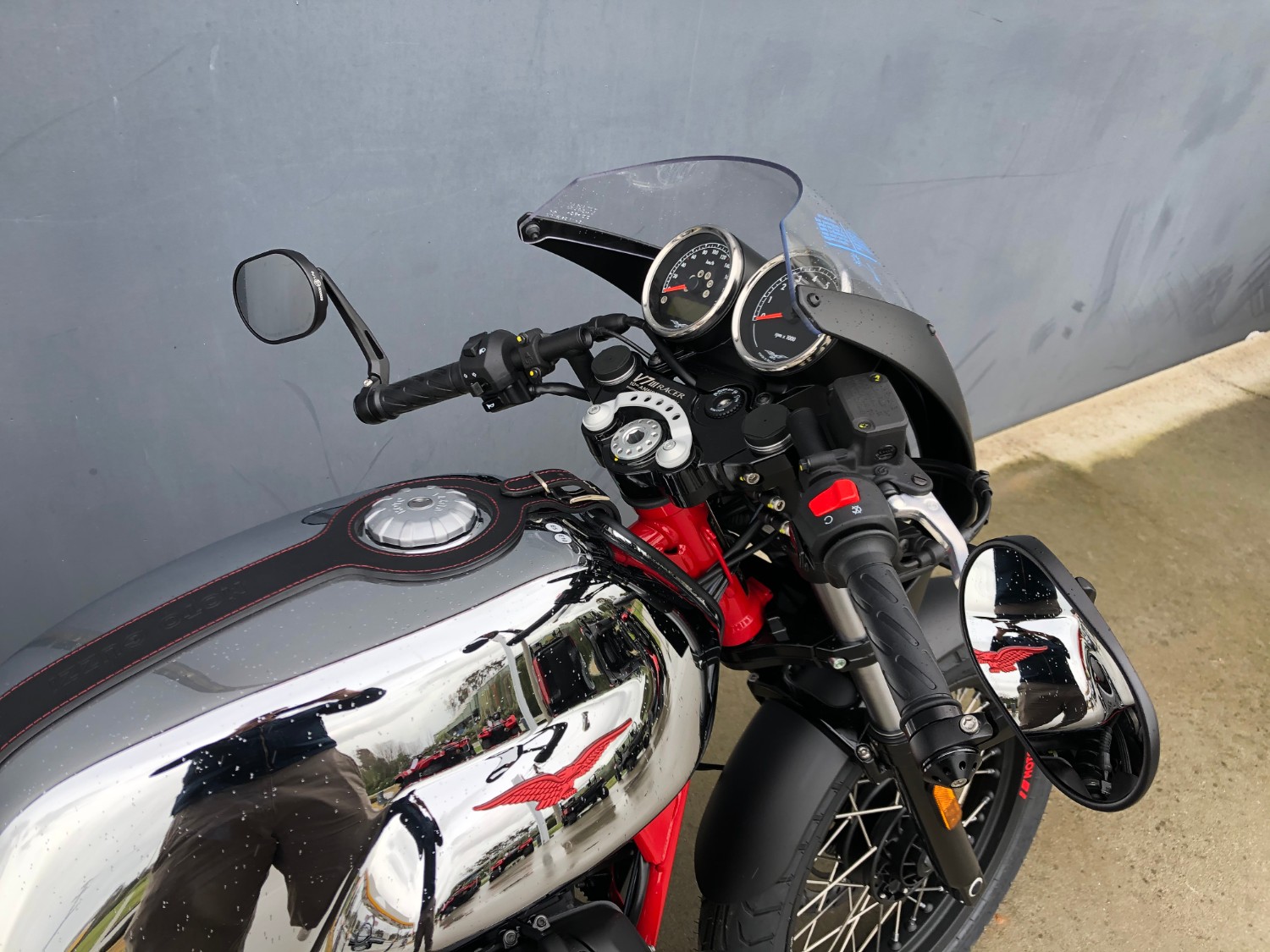 2020 Moto Guzzi V7 Racer III 10th Ann Motorcycle Image 7
