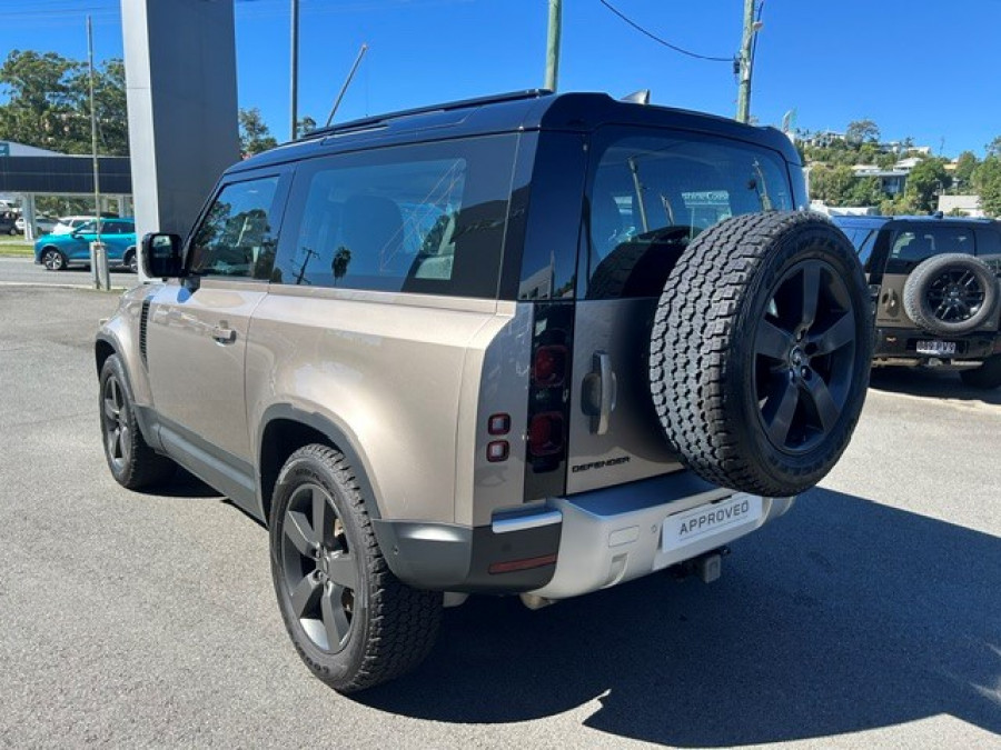 2023 MY23.5 Land Rover Defender L663 90 D250 S SUV Image 4