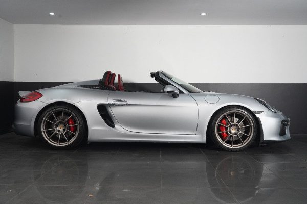 2016 Porsche Boxster Spyder Convertible Image 16