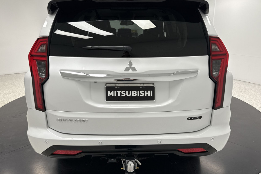 2022 Mitsubishi Pajero Sport GSR Wagon Image 10