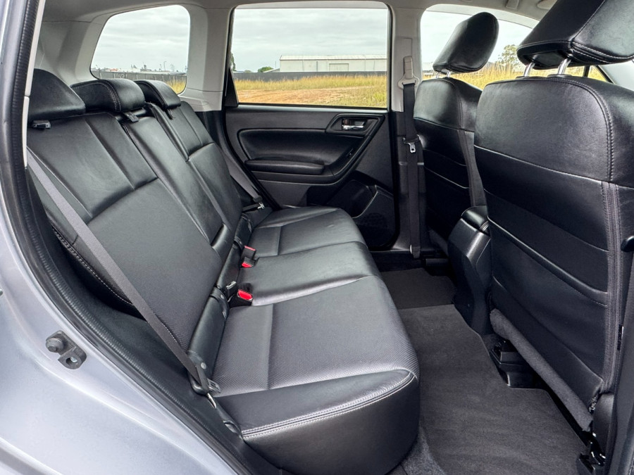 2015 Subaru Forester S4 2.5i-S SUV Image 9
