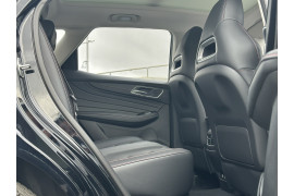 2025 MG HS PHEV ESSENCE SUV