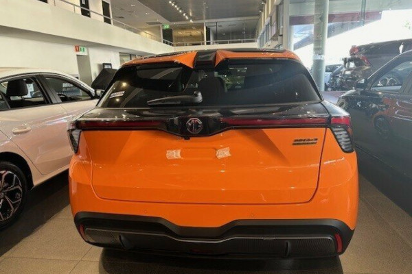 2024 MG MG4 MEH32 Essence 64 Hatch Image 5