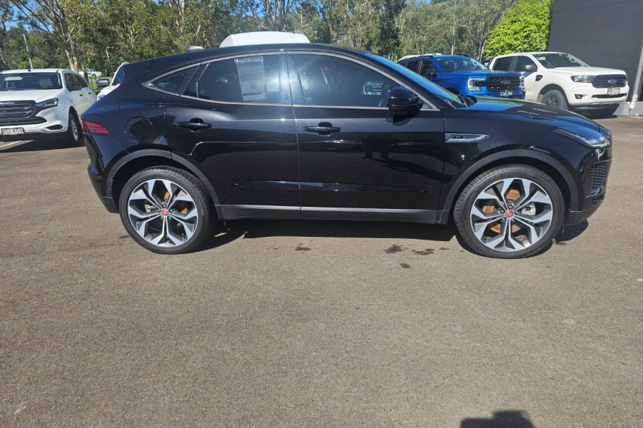 2019 Jaguar E-PACE X540 P250 SE SUV Image 9