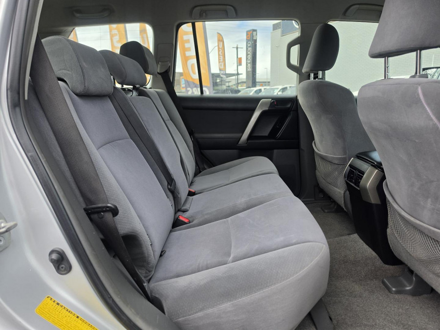 2013 Toyota LandCruiser Prado GDJ150R GX SUV Image 18
