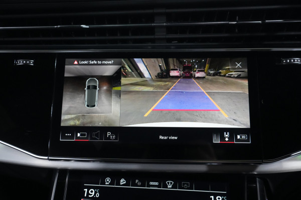 2021 Audi SQ8 F1 TDI SUV image 22