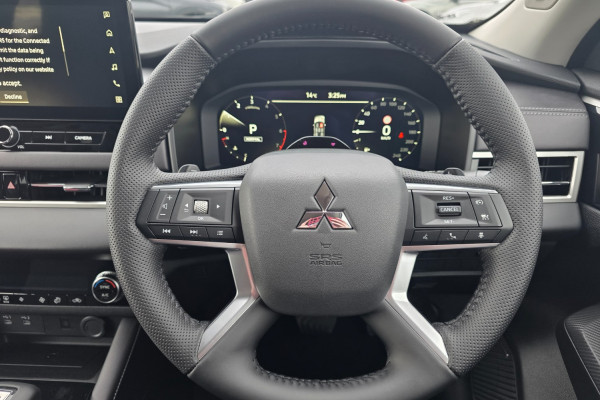 2025 Mitsubishi Outlander ZM LS SUV Image 17