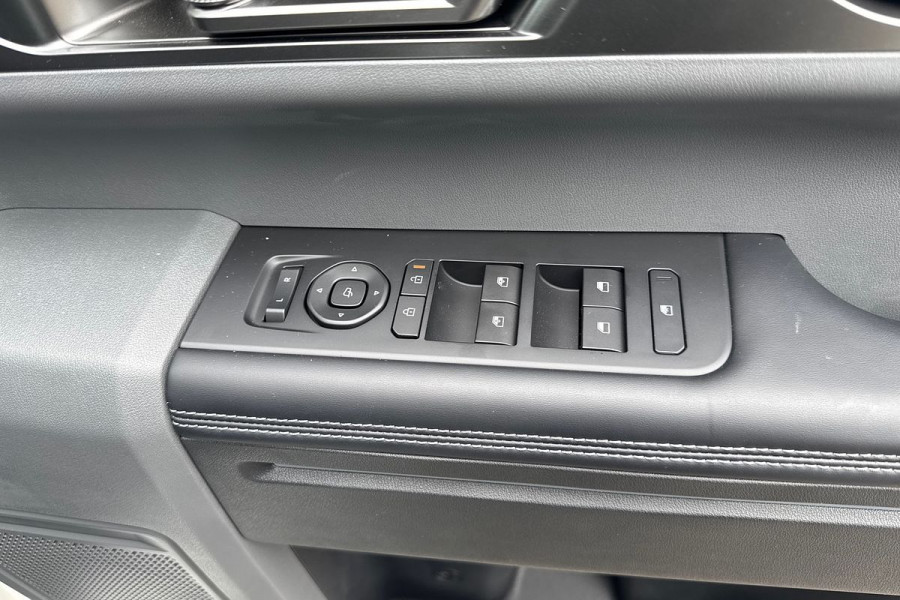 2025 MY26 Kia Tasman TK SX Ute Image 10