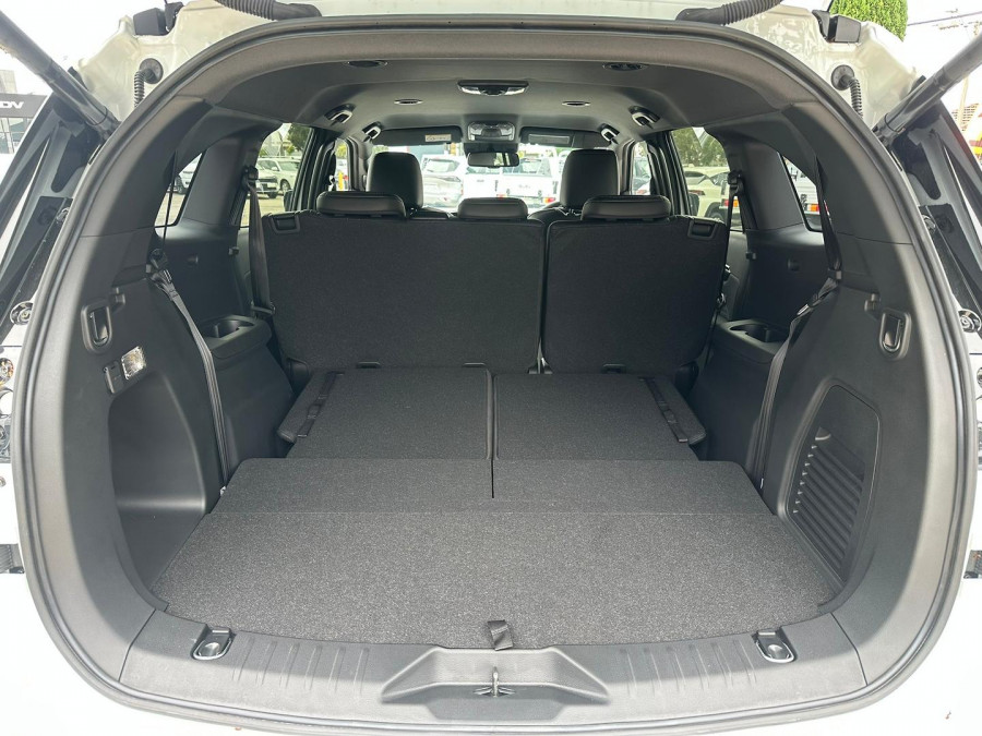 2026 MY25.5 Isuzu MU-X RJ LS-T SUV Image 24