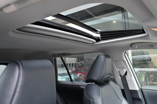 2020 Toyota RAV4 AXAH52R Cruiser SUV image 7
