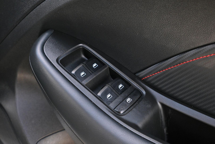 2023 MG ZST  Core SUV Image 17
