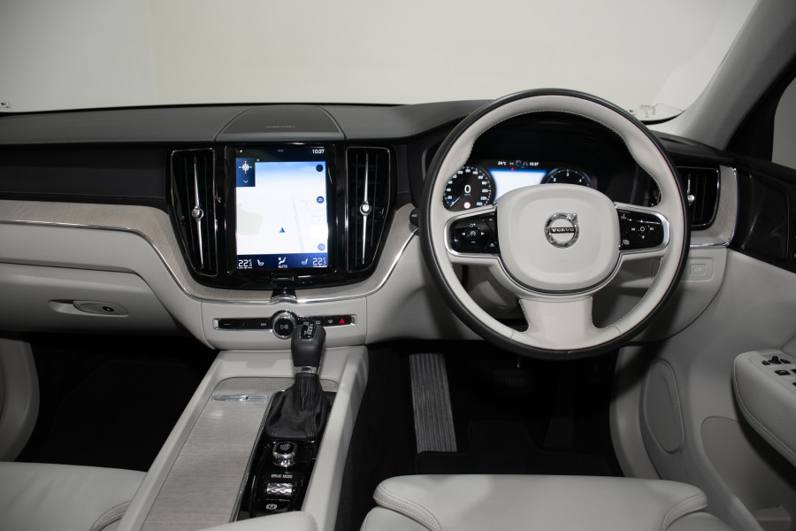 2020 Volvo XC60 UZ D4 Inscription SUV Image 22