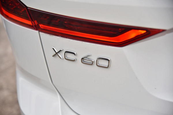 2025 MY26 Volvo XC60 UZ Plus B5 Bright SUV Image 16
