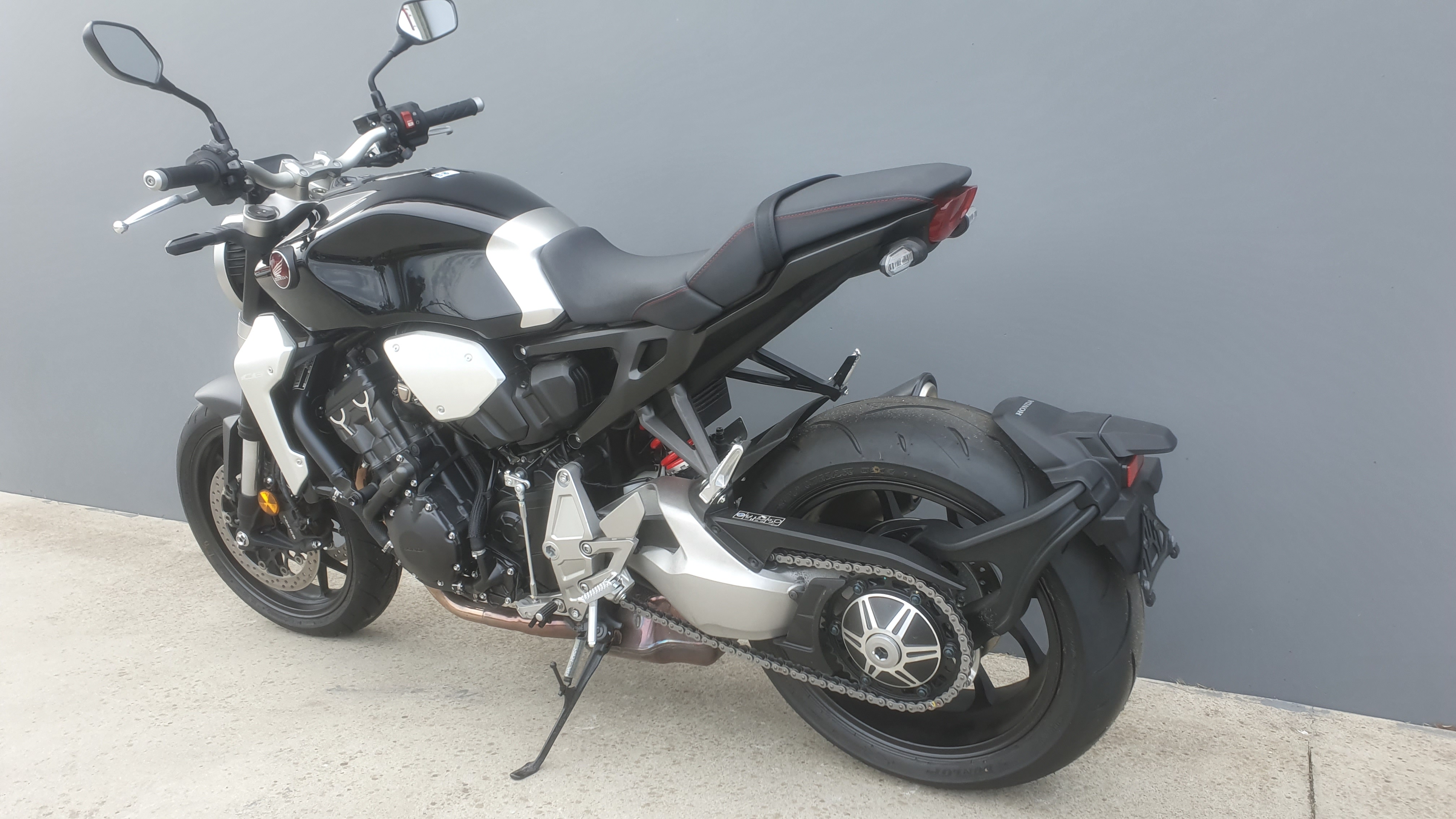 2019 Honda CB1000R Motorcycle Image 14