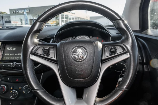 2018 MY19 Holden Trax TJ LS SUV Image 10