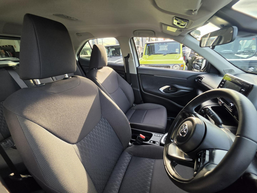 2023 Toyota Yaris Cross MXPB10R GX SUV Image 15