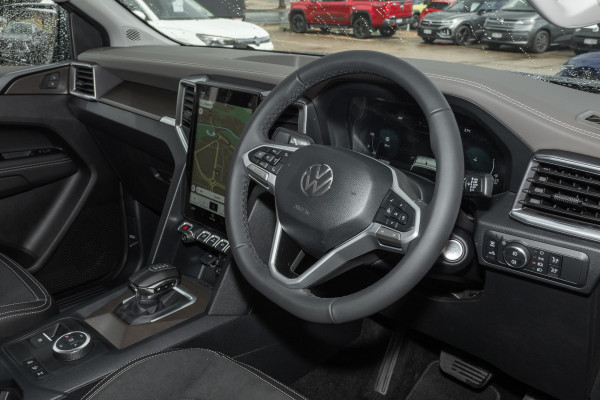 2025 Volkswagen Amarok NF TDI600 Style Ute Image 5