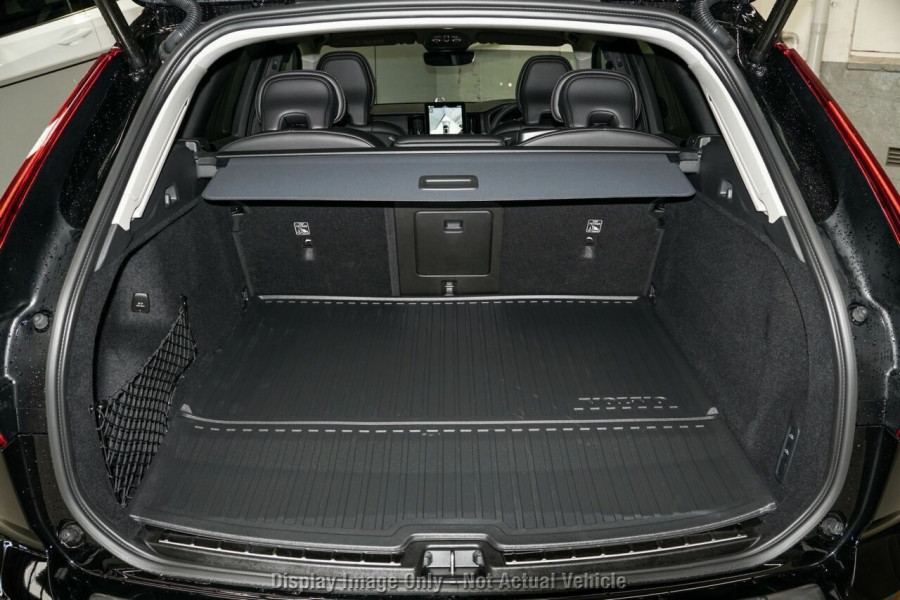 2026 Volvo XC60 UZ Ultra T8 Plug-in Hybrid Dark SUV Image 18