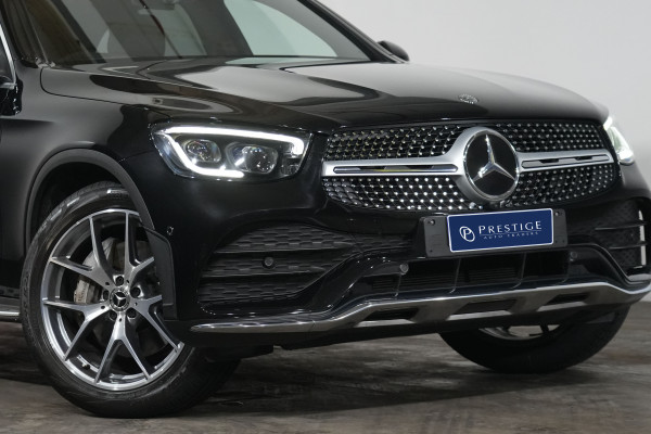 2020 Mercedes-Benz GLC-Class GLC300 SUV Image 2