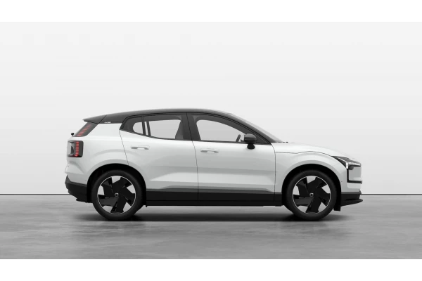 2025 Volvo EX30  Twin Motor Performance Ultra SUV Image 5