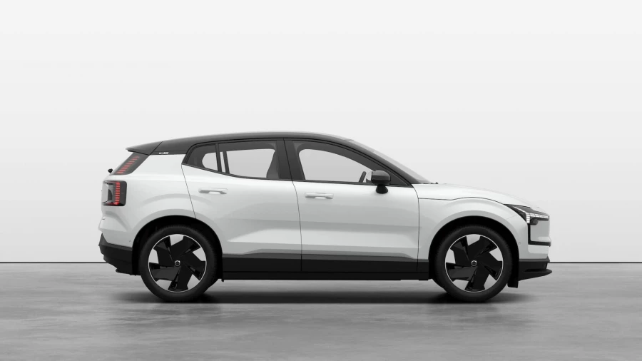 2025 Volvo EX30  Twin Motor Performance Ultra SUV Image 5
