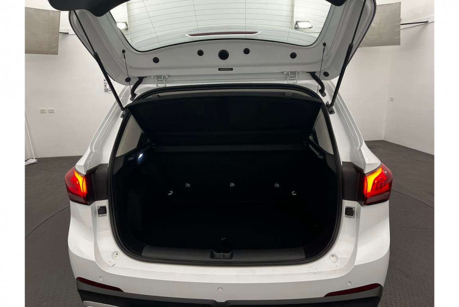 2024 MY24.5 MG ZS ZS32 Essence Hybrid+ SUV Image 20