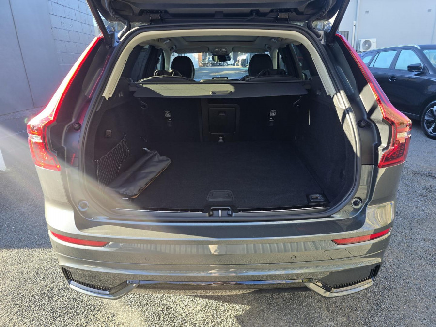 2026 Volvo XC60 UZ Ultra B5 Dark SUV Image 10