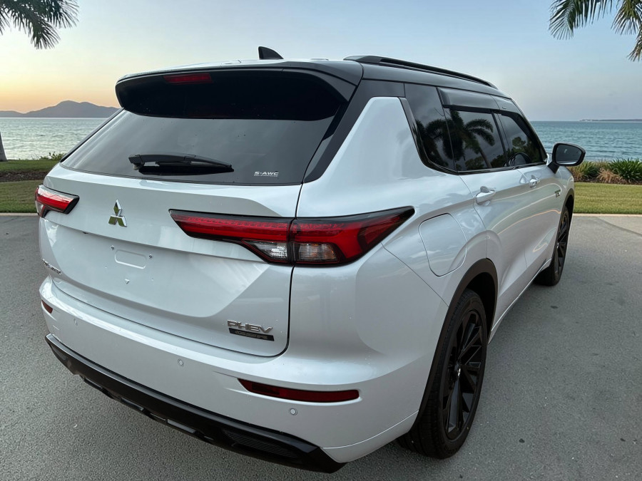 2025 MY24 Mitsubishi Outlander ZM PHEV GSR SUV Image 6