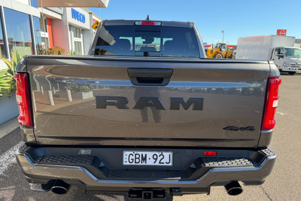 2026 Ram 1500 Express Ute Image 7