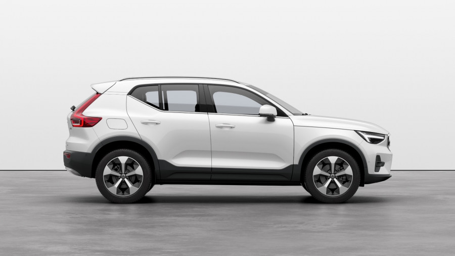 2026 MY25 Volvo XC40 XZ Ultra B4 Bright SUV Image 5