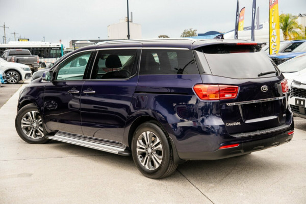 2018 MY19 Kia Carnival YP SLi People Mover Image 2