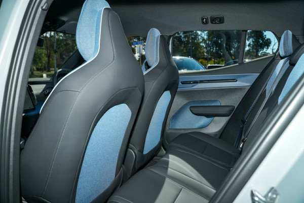 2024 MY25 Volvo EX30  Single Motor Extended Range Plus SUV Image 16