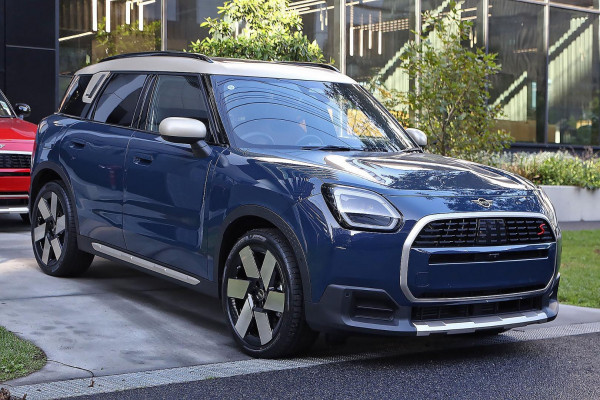 MINI Countryman S Favoured U25