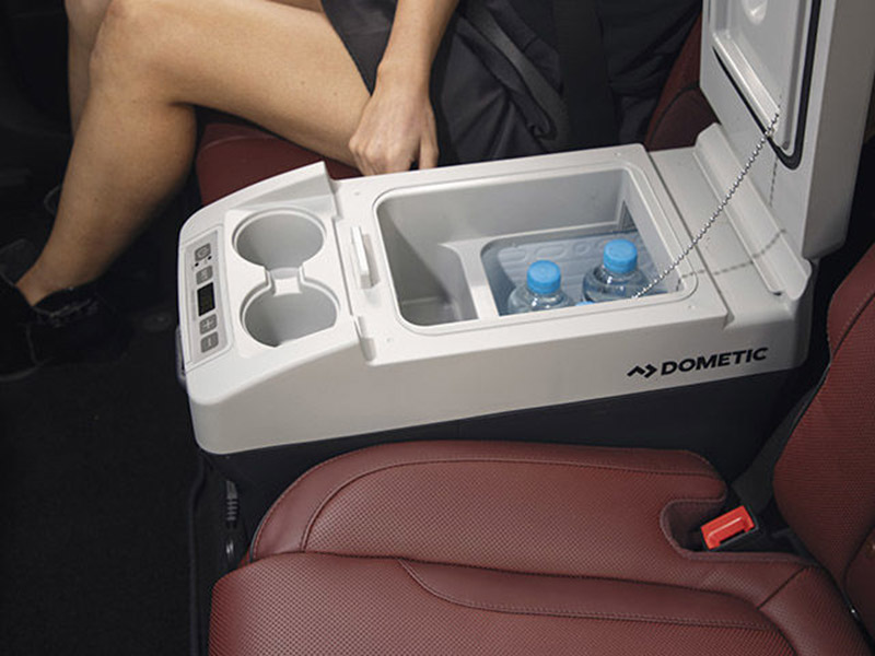 Portable cooler 12 volt 15L