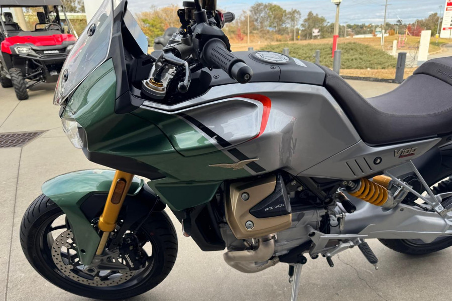 2023 Moto Guzzi V100 Mandello S V100 Image 14