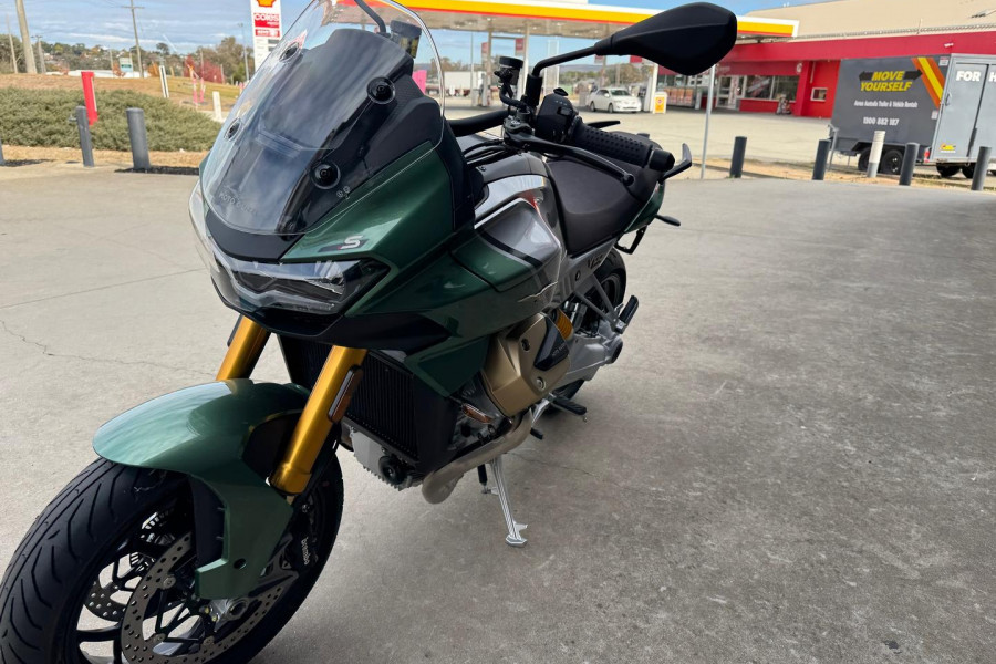 2023 Moto Guzzi V100 Mandello S V100 Image 16