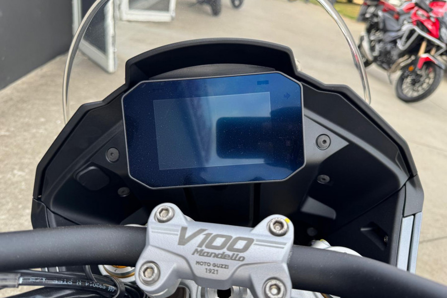 2023 Moto Guzzi V100 Mandello S V100 Image 20