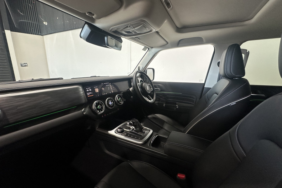 2025 GWM Tank 300 P01 Ultra SUV Image 11