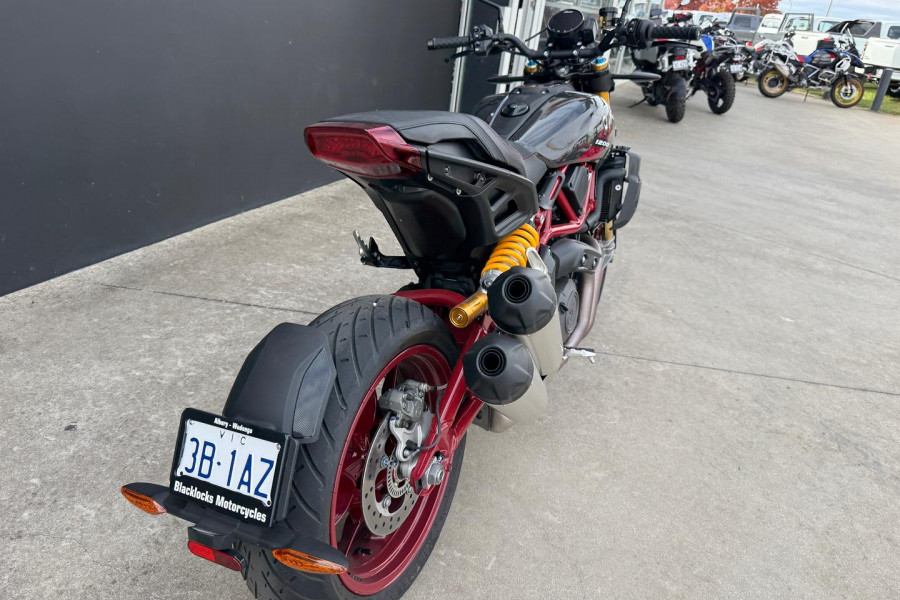 2024 MY23 Indian FTR 1200 R Carbon FTR Image 7