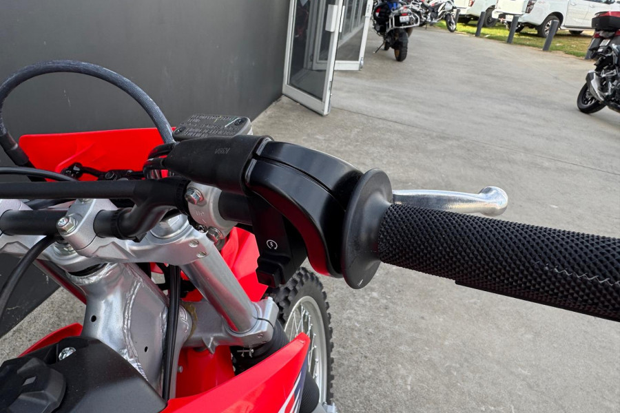 2025 MY24 Honda CRF250F CRF Image 13