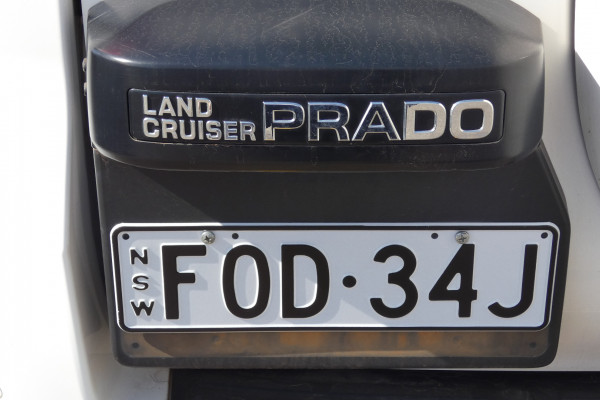 2023 Toyota LandCruiser Prado GDJ150R GXL SUV Image 6