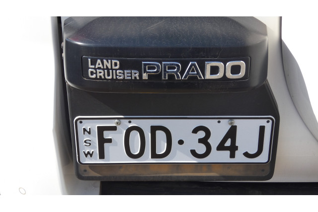 2023 Toyota LandCruiser Prado GDJ150R GXL SUV Image 6